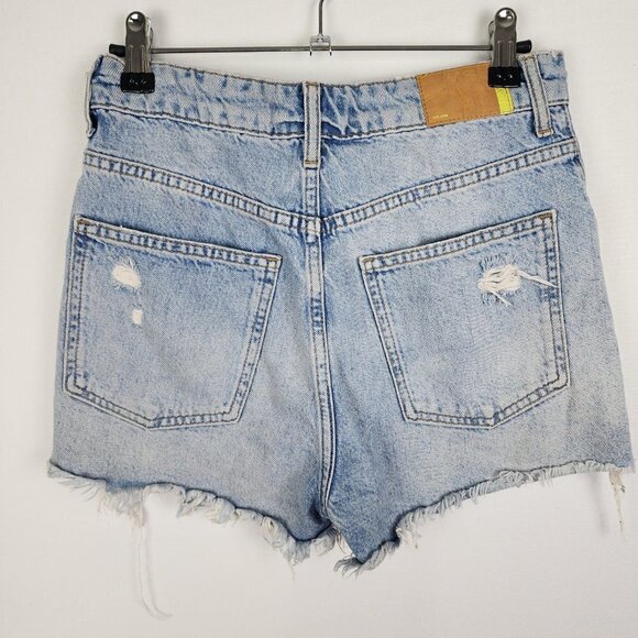 Bershka 'Fresh Vibes Fresh' Distressed Denim Shorts 2 - Picture 2 of 3